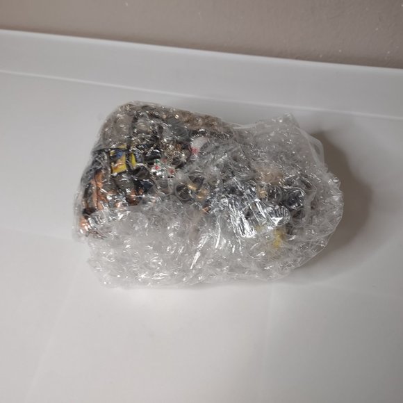 Lot Of Over 30 Pendant Necklaces. As Is. - Picture 16 of 16